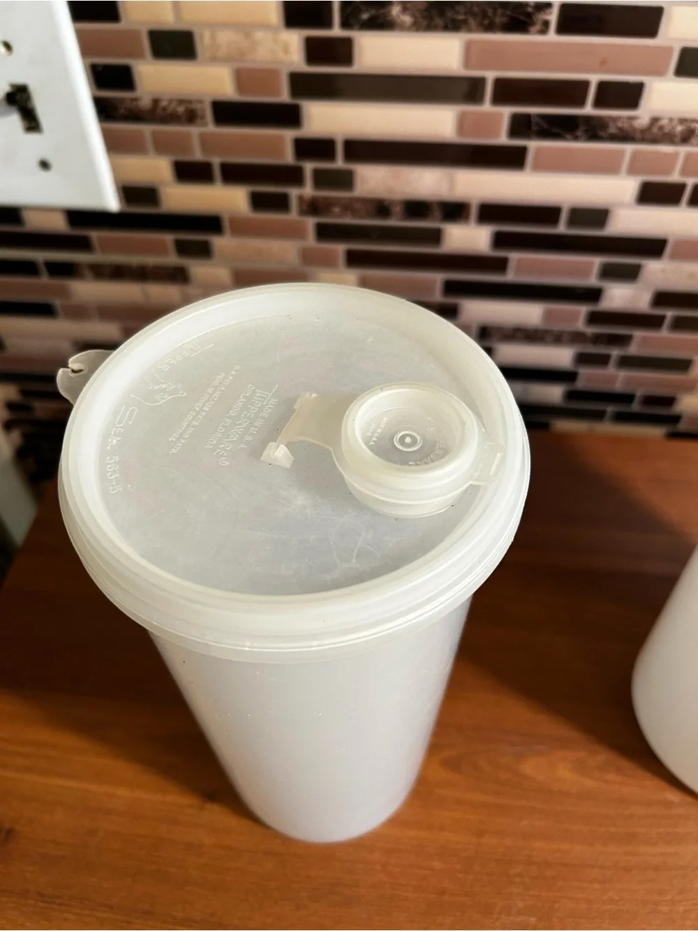 Vintage Tupperware White Plastic Pitcher Set - Durable Kitchen Drinkware